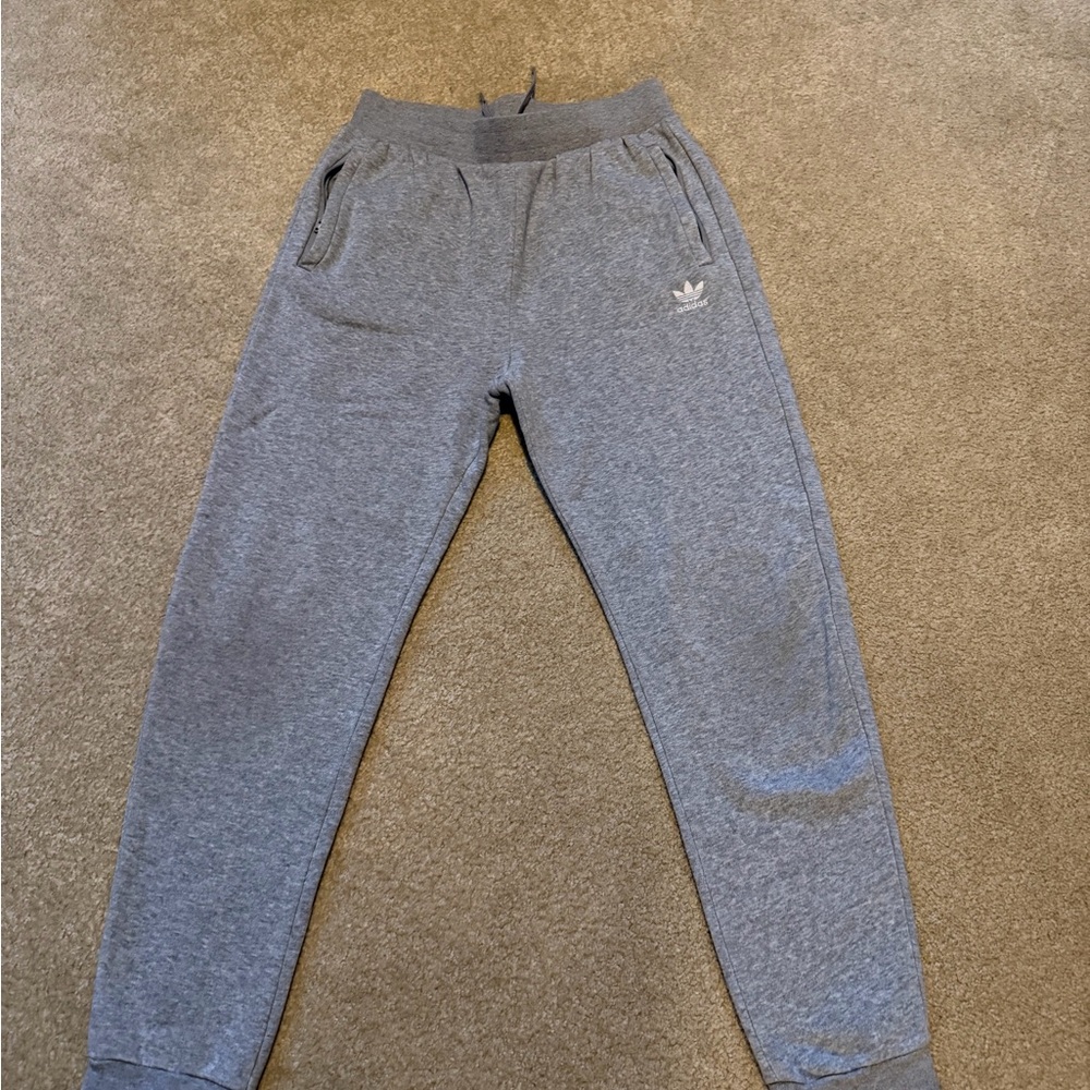 Adidas youth large jogger sweatpants